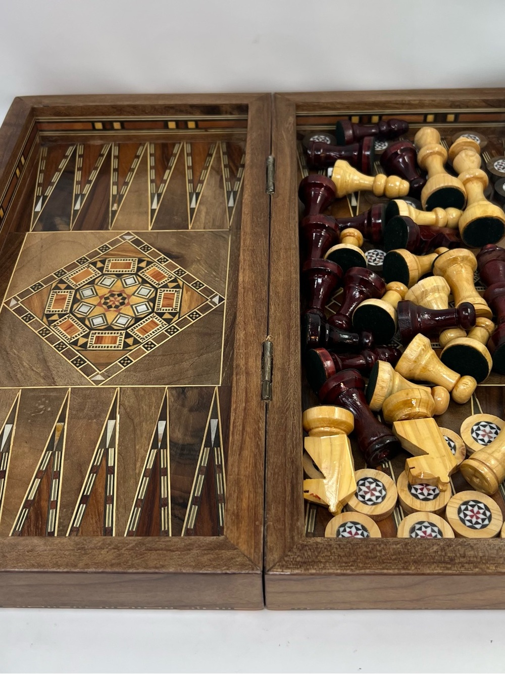 Vintage Handcrafted Inlaid Wood Backgammon Chess Checkers Set Folding Game Box